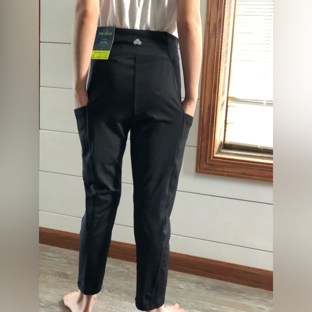 Misses - Tek Gear- Black - High Rise Capri Leggings - Picture 3 of 9